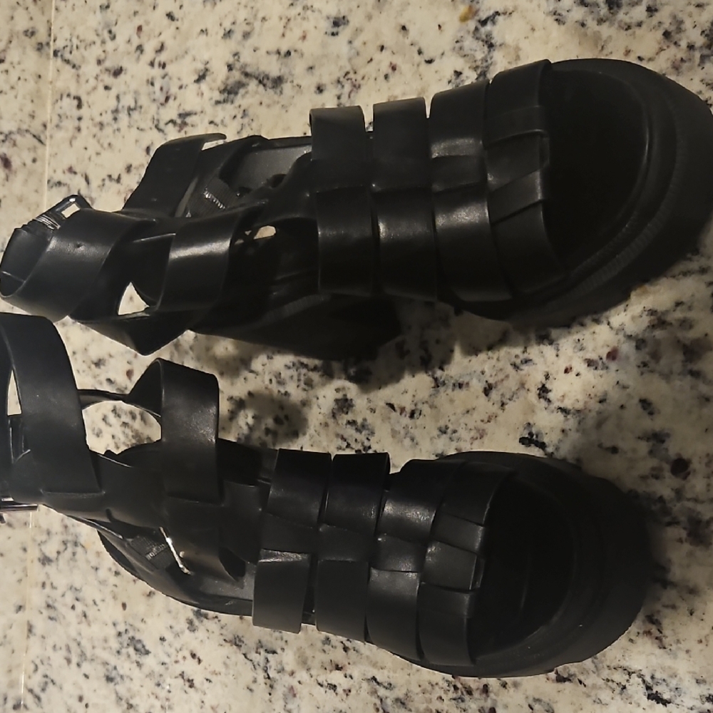 Steve Madden Black Strappy Sandals